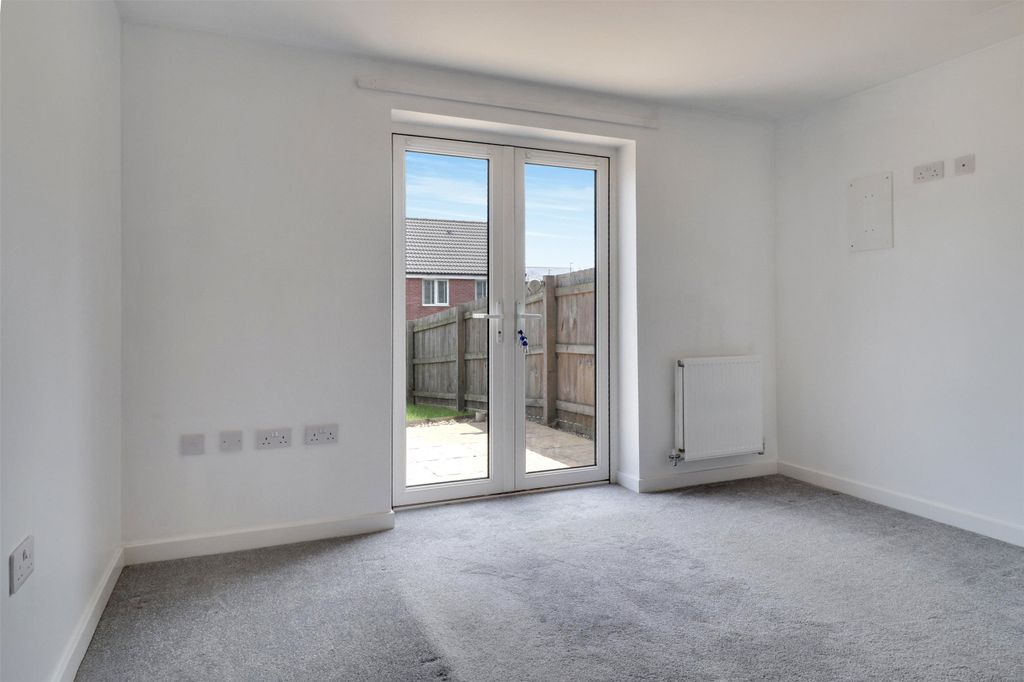 Property photo 2 of 12 Picture No. 06