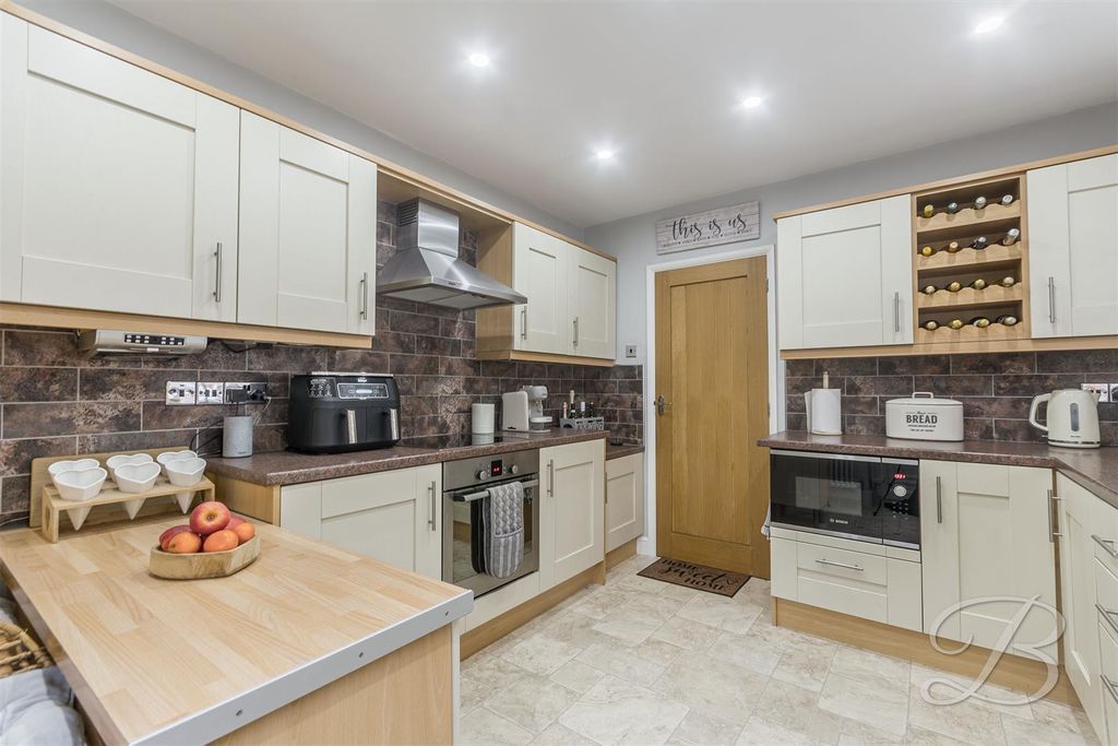 Property photo 2 of 25 Ccltd19.Jpg