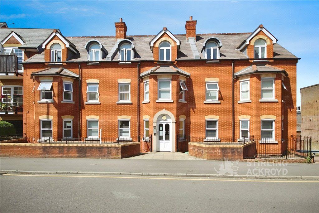 Property photo 1 of 8 External