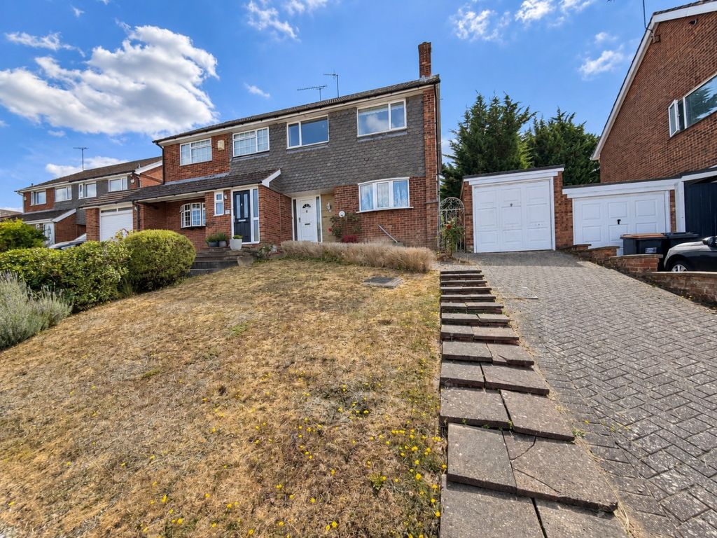 Property photo 1 of 11 5354511