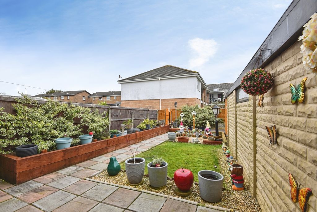 Property photo 2 of 20 Pbox-Img.Jpg