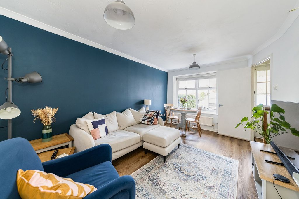 Property photo 3 of 19