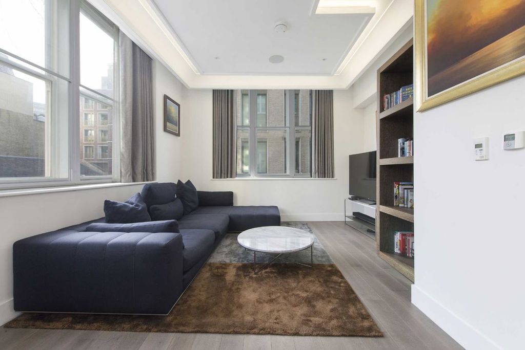 Property photo 2 of 6