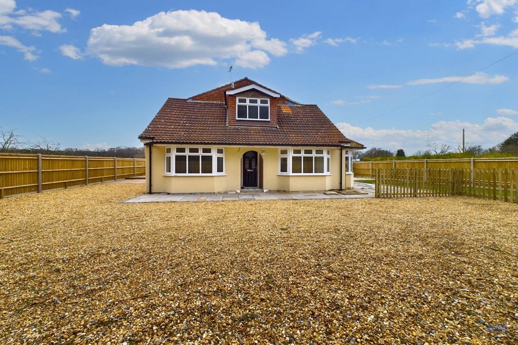 Property photo 1 of 23 Cam01745G0-Pr0054-Still040.Jpg