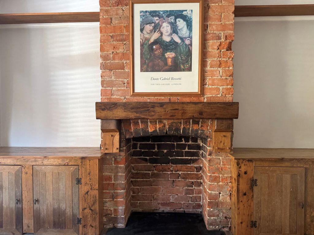 Property photo 3 of 16 Fireplace