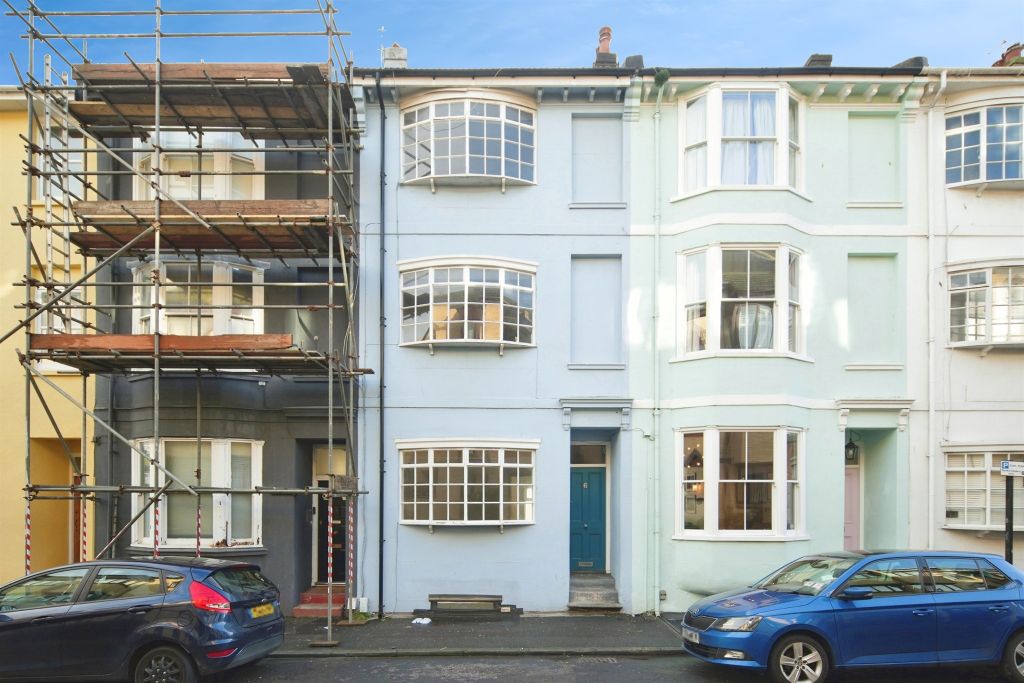 Property photo 1 of 23