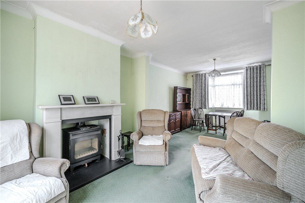 Property photo 2 of 11 Lounge