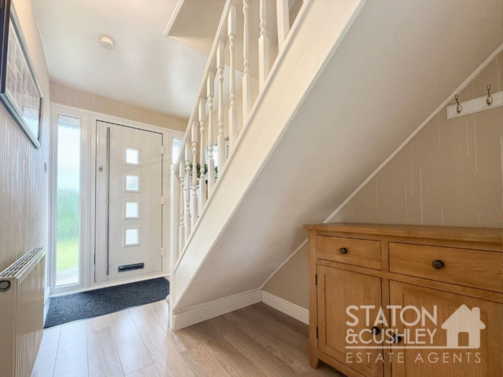 Property photo 2 of 33