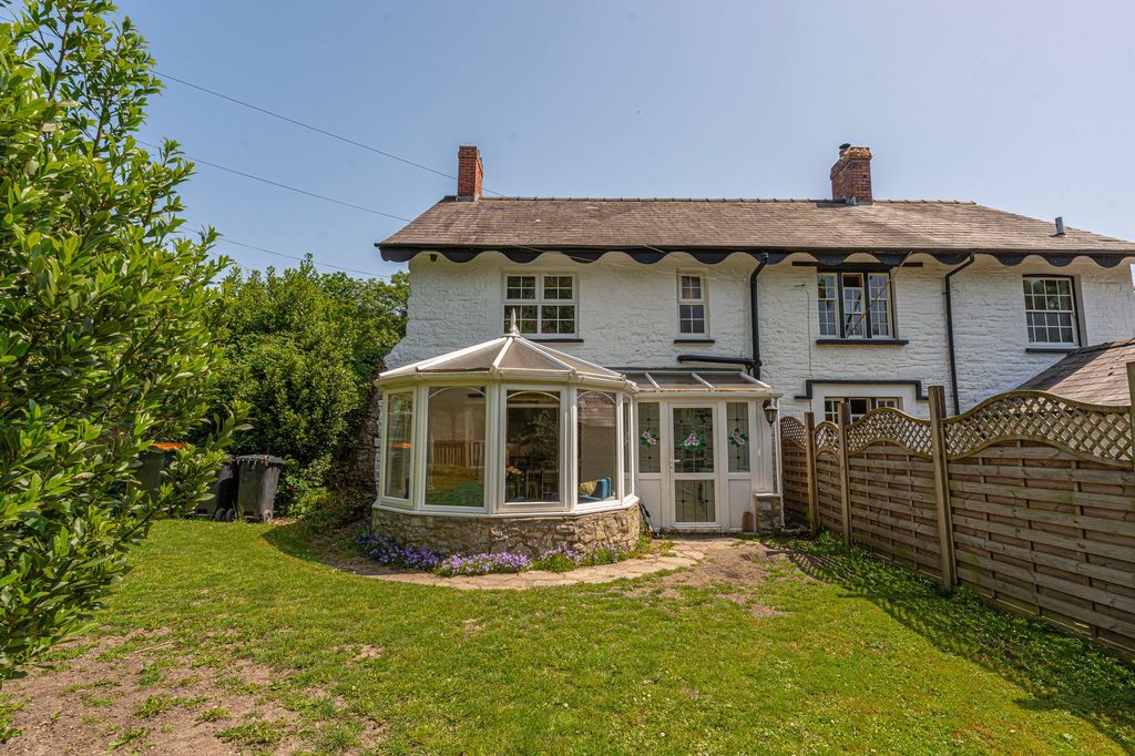 Property photo 2 of 68
