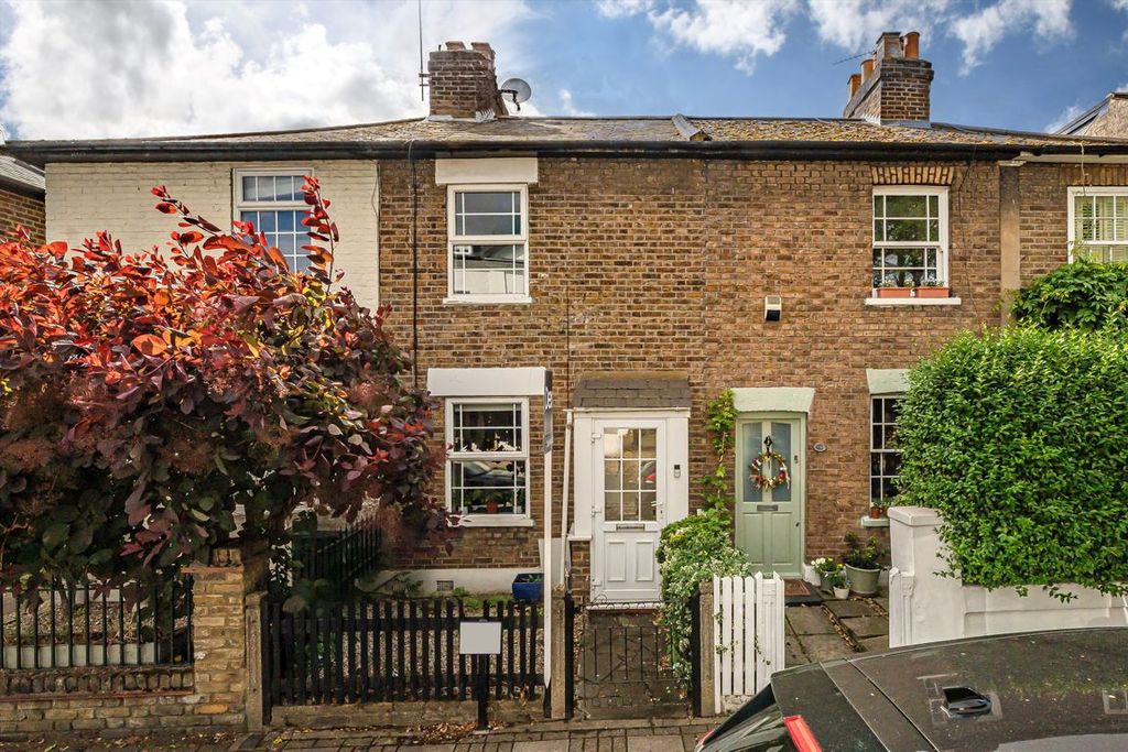 Property photo 1 of 7