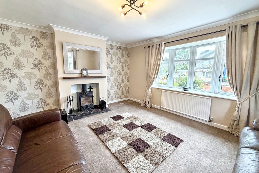 Property photo 2 of 22 5319073