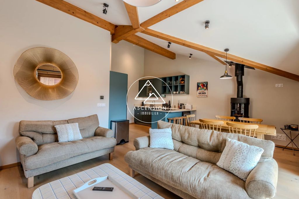 Property photo 2 of 31