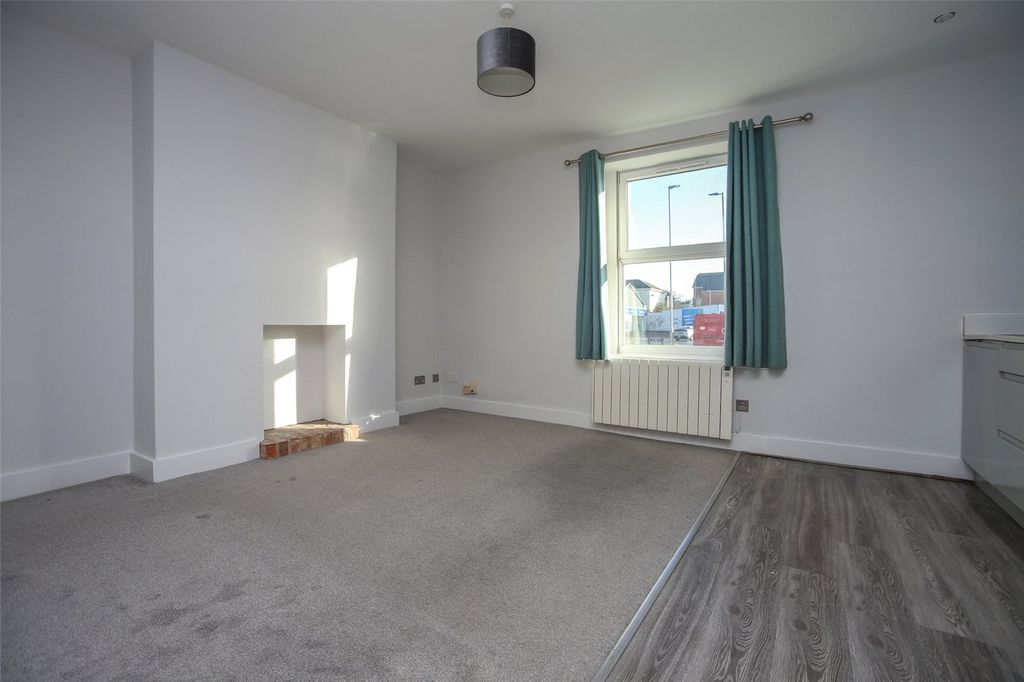 Property photo 3 of 9 Picture No. 02