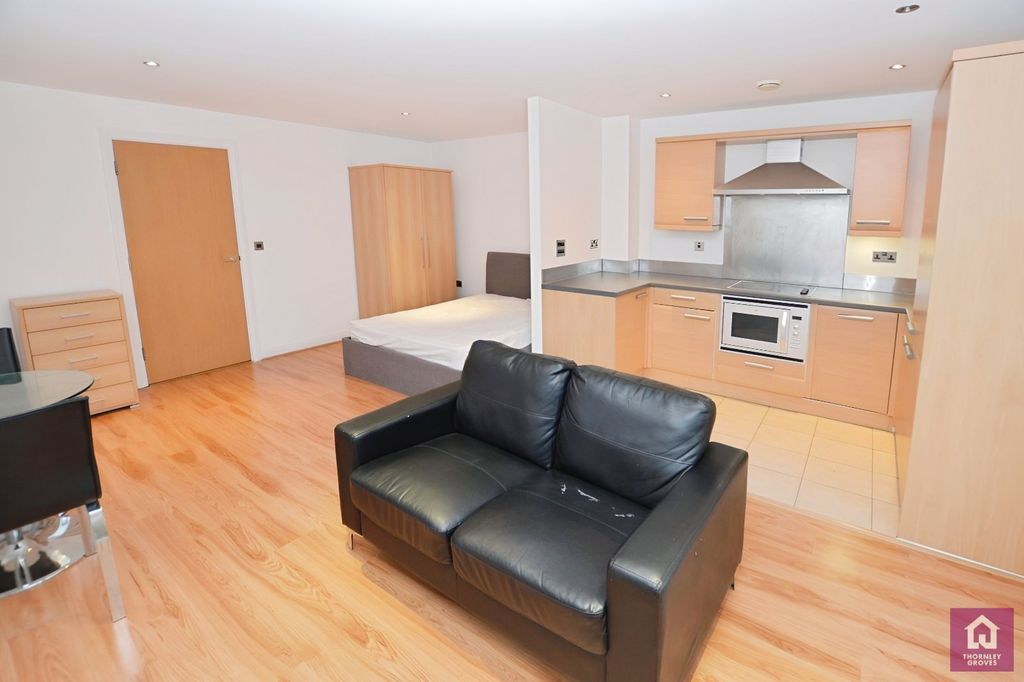 Property photo 3 of 11 Picture No. 25