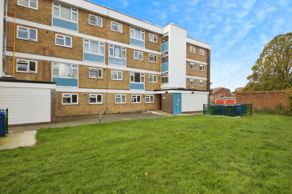 Property photo 1 of 11