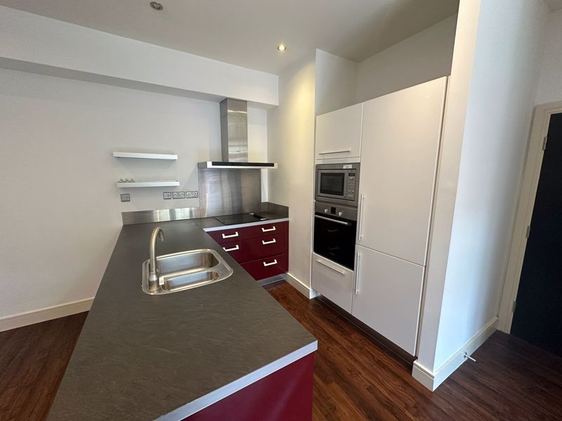 Property photo 3 of 11 Photo 3