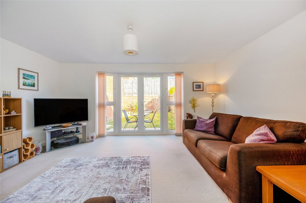 Property photo 2 of 11 Sitting Room