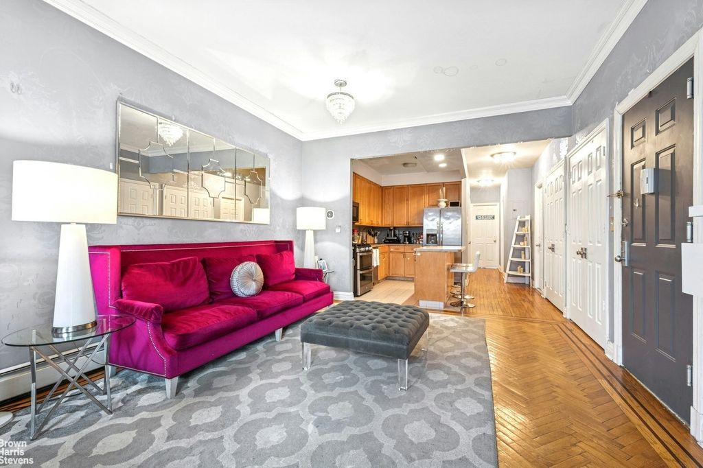 Property photo 2 of 12 <Alttext/>