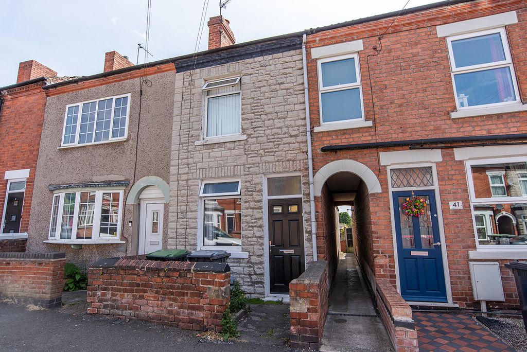 Property photo 1 of 16
