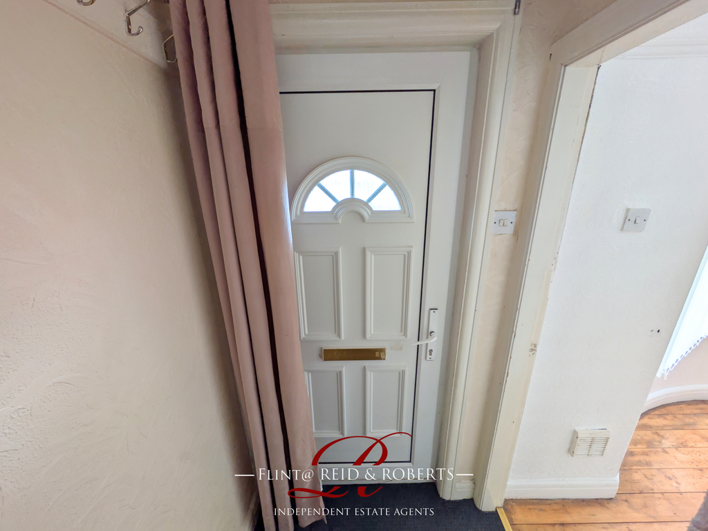 Property photo 2 of 15 Hallway