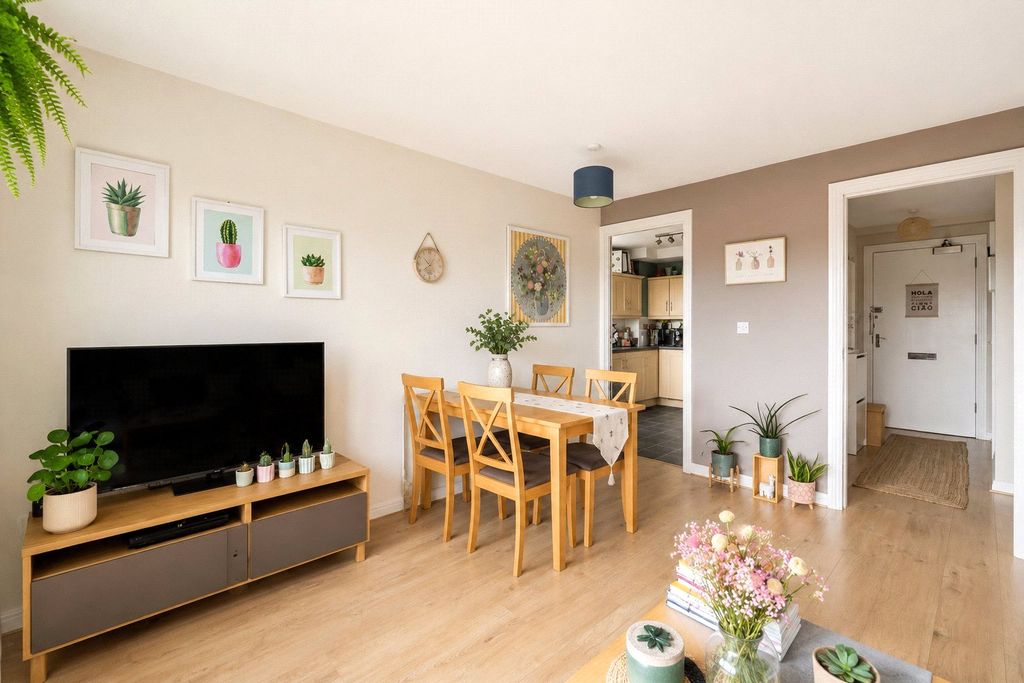 Property photo 3 of 10 Picture No. 04