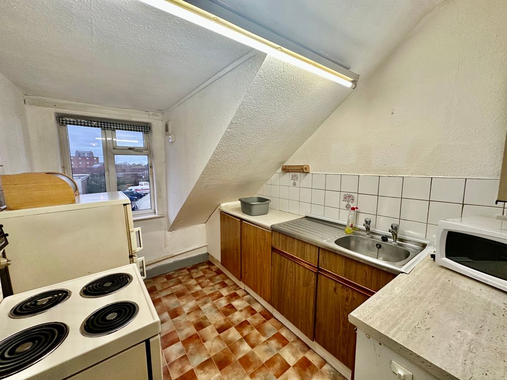 Property photo 1 of 3 Kitchen