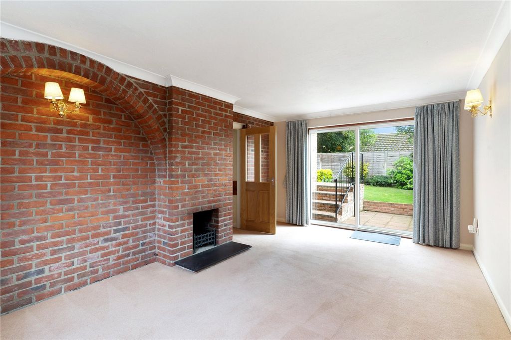 Property photo 3 of 25 Picture No. 03