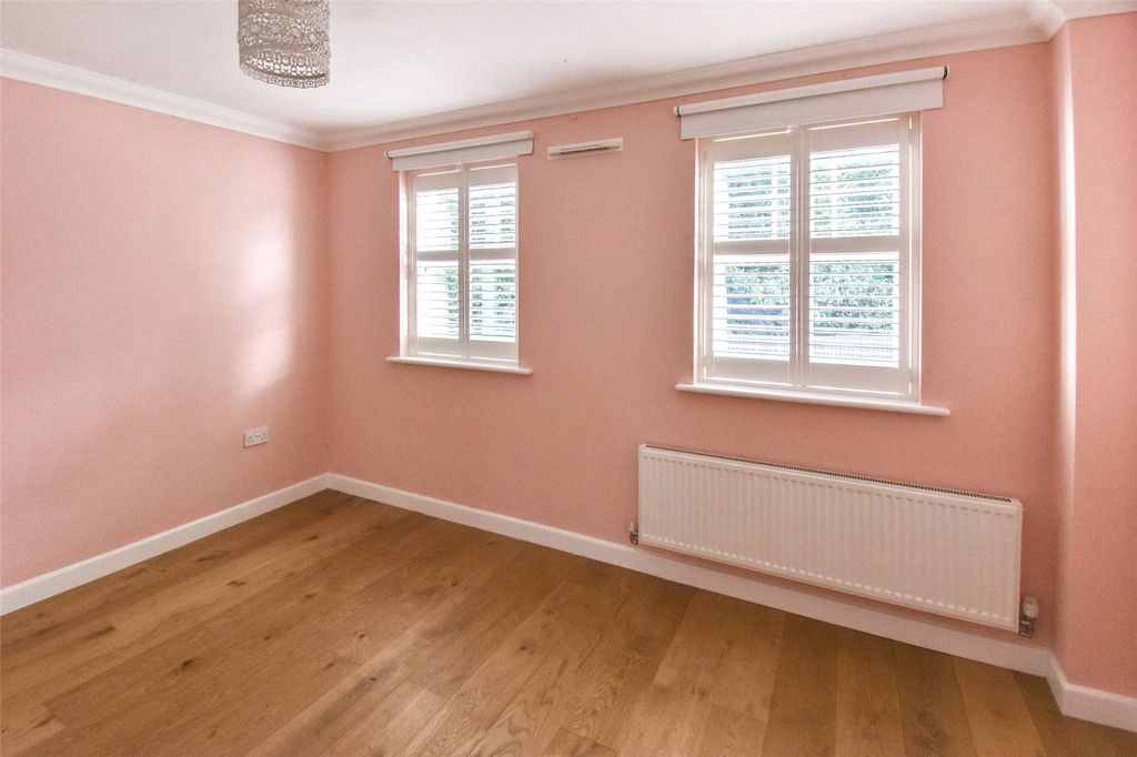 Property photo 3 of 10 Picture No. 04