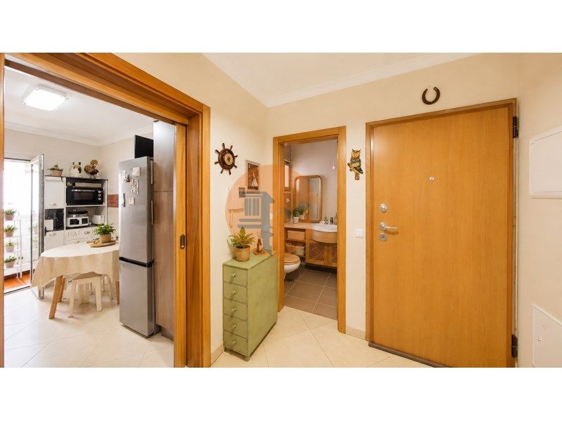 Property photo 2 of 35