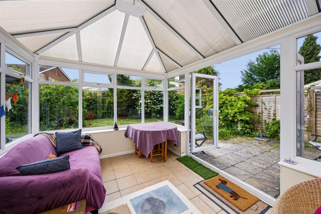 Property photo 3 of 16 Conservatory
