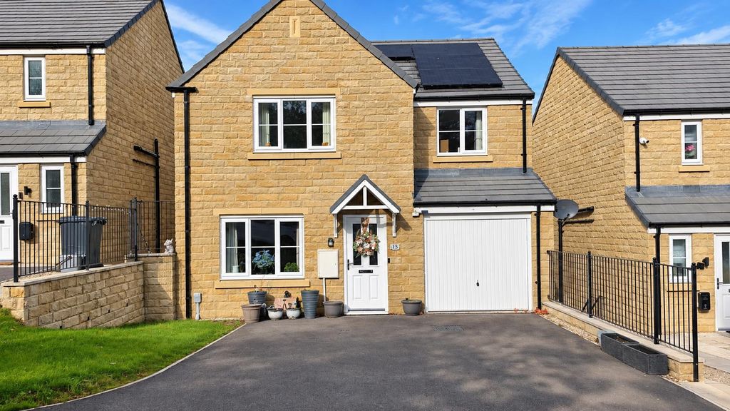 Property photo 1 of 18 ce6E0112-54E9-42E6-A514-92Aa0194Cb4c.Png