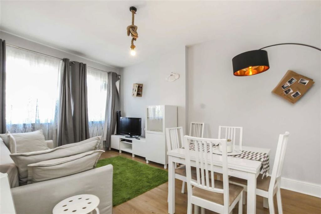 Property photo 1 of 4