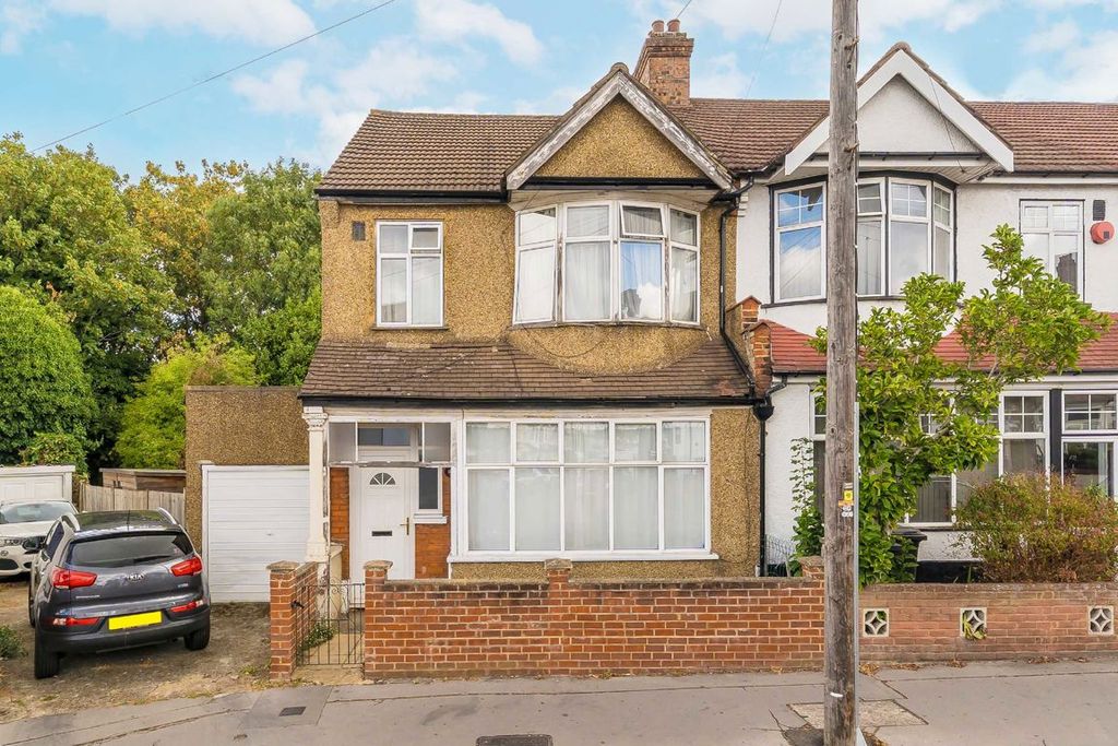 Property photo 1 of 8