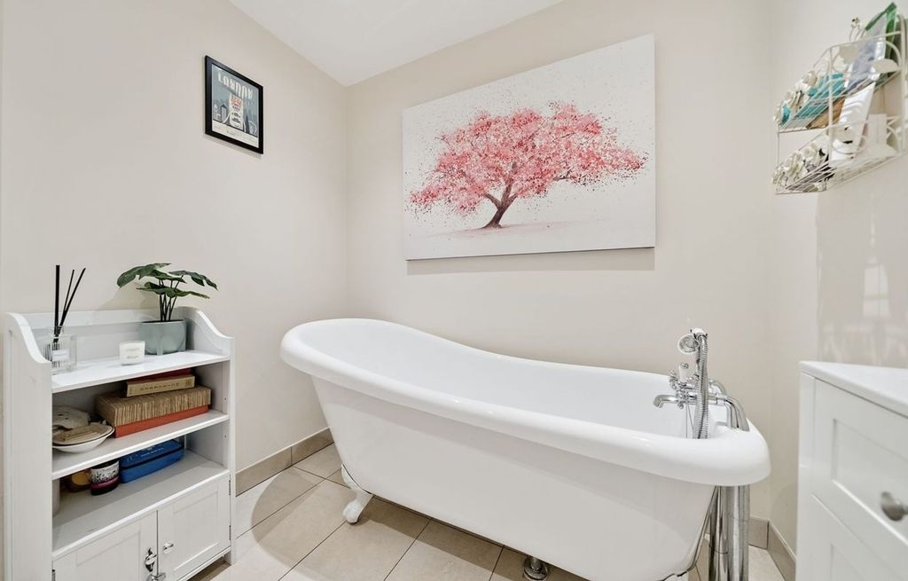 Additional image 15 of 2 bed semi-detached house for sale107 West Argyle Street, Helensburgh G84