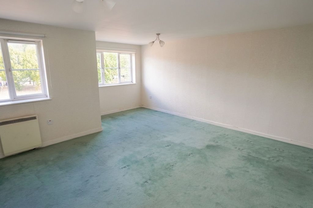 Property photo 3 of 13