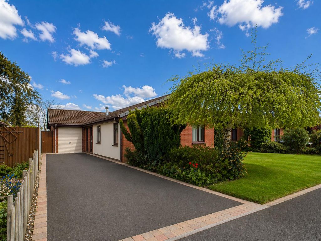 Property photo 1 of 14 Front