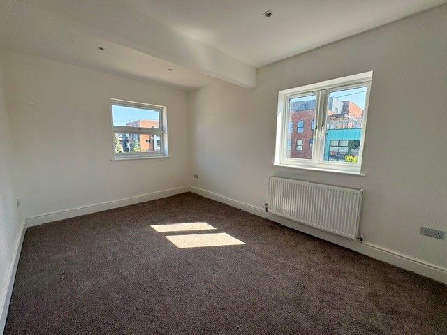 Property photo 2 of 5 Bedroom (Generic Photo)