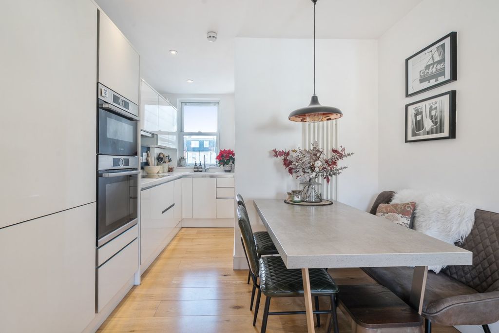 Property photo 2 of 14 Picture No. 03