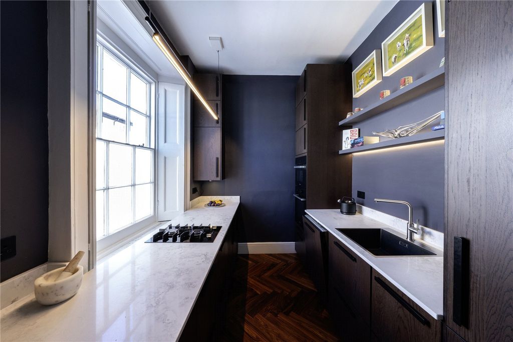 Property photo 3 of 13 Kitchen