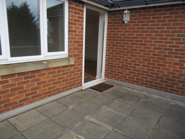 Property photo 2 of 11 Entrance
