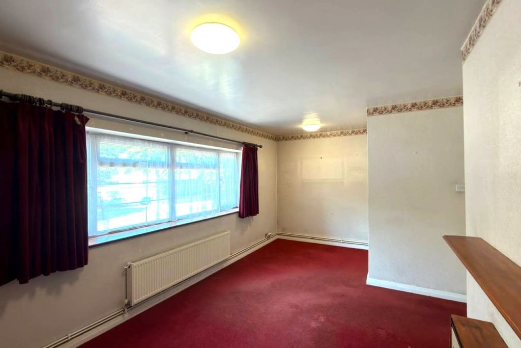 Property photo 2 of 7
