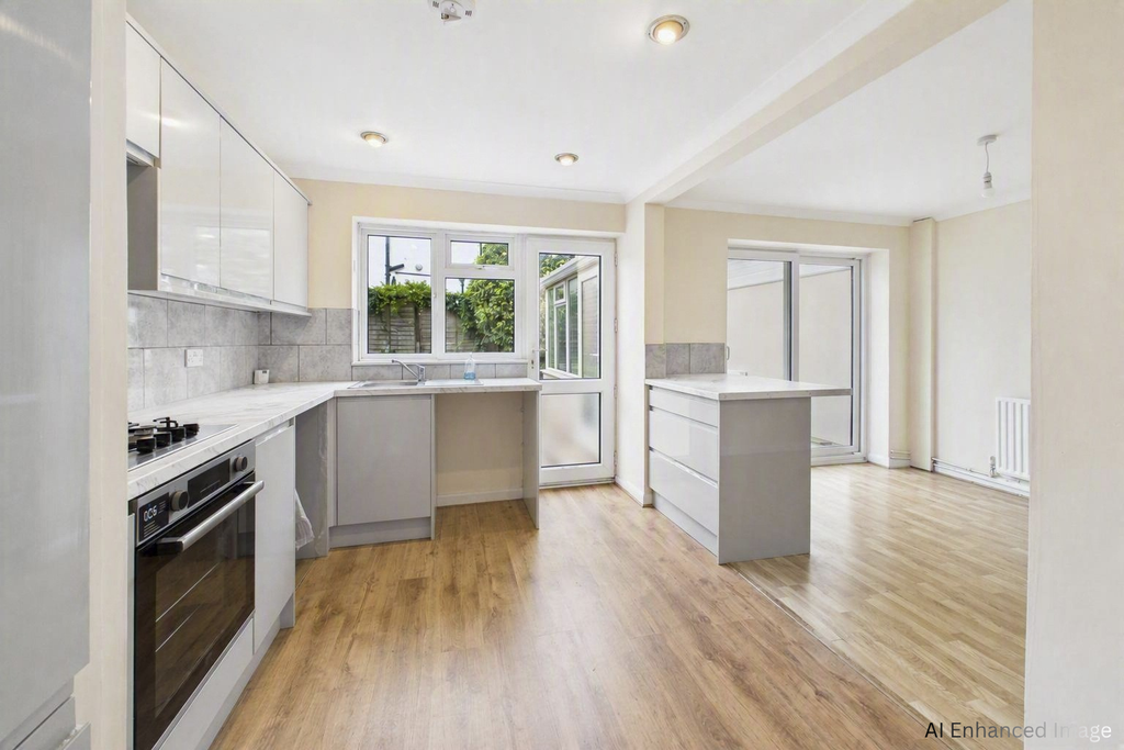 Property photo 3 of 12 Kitchen Pic 2