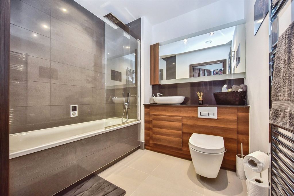 Property photo 3 of 20 Picture No. 04