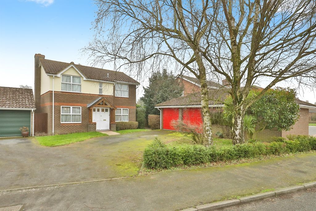 Property photo 1 of 17