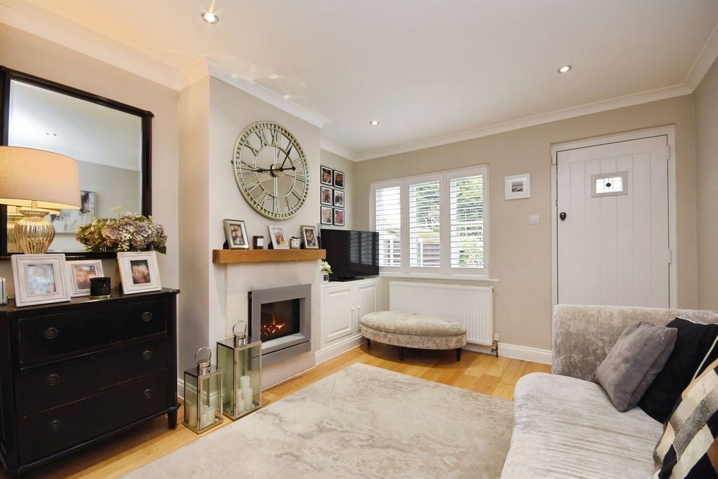 Property photo 3 of 16