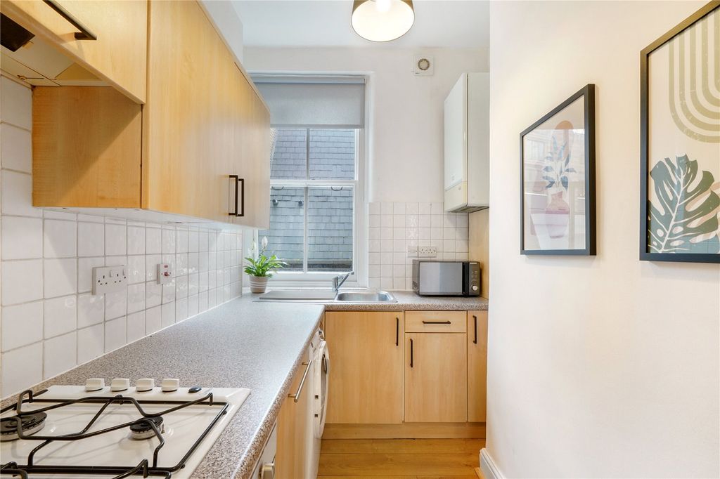 Property photo 2 of 15 Kitchen