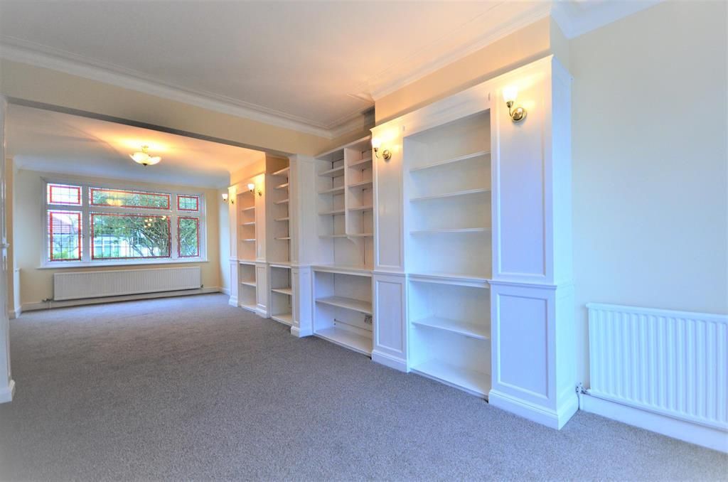 Property photo 3 of 23