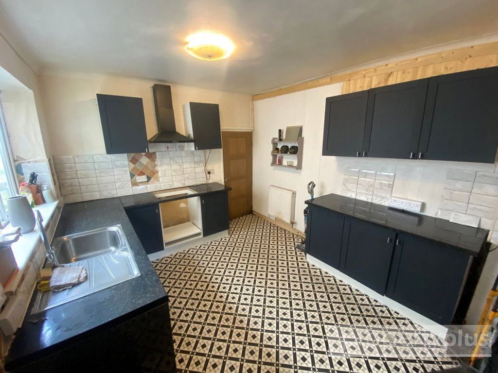 Property photo 3 of 21 Picture No. 07