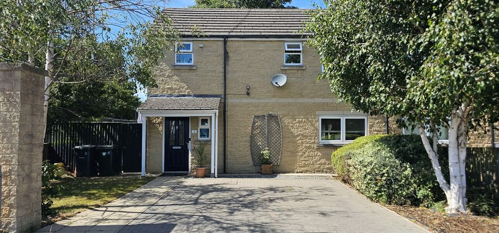 Property photo 1 of 18 Ee8d350d-9F22-437d-Be75-B91509cd1Dd4 (1)