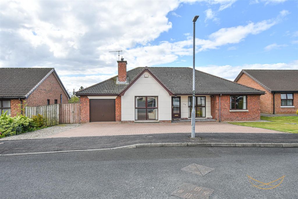 Property photo 3 of 40 Dhp-5.Jpg